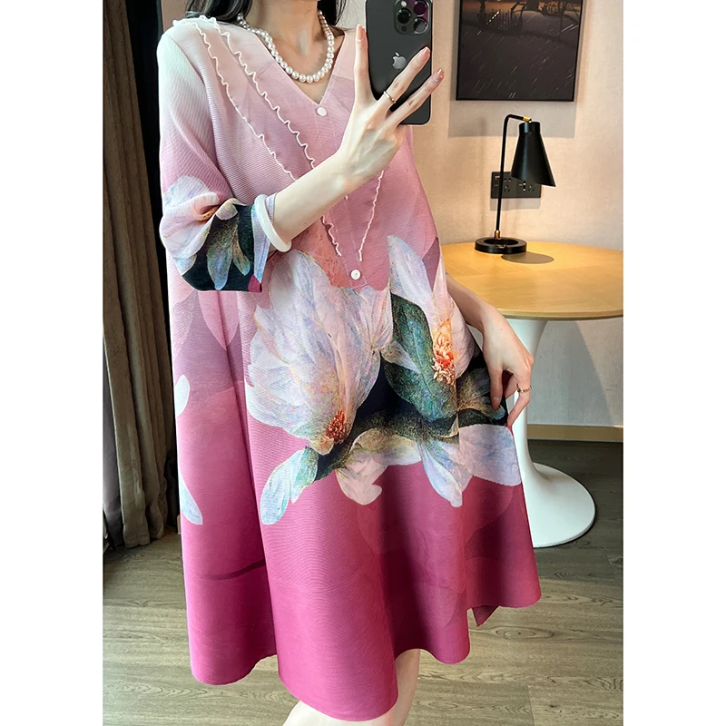 

Miyake Pleated Large Women's Printed Short Dress 2023 Spring/Summer Loose Slim Mom Dress Elegant Mini Dress