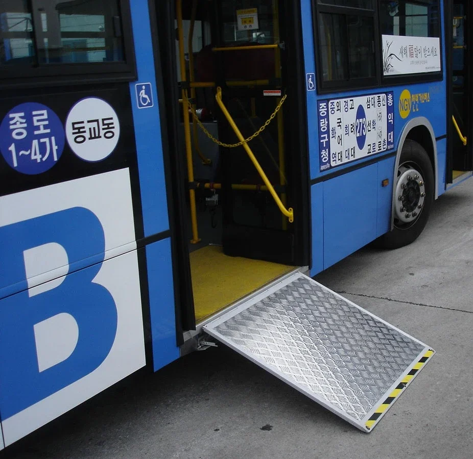 EWR Electric Aluminum W-heelchair Ramp for Low Floor City BRT Bus with 350kg Loading