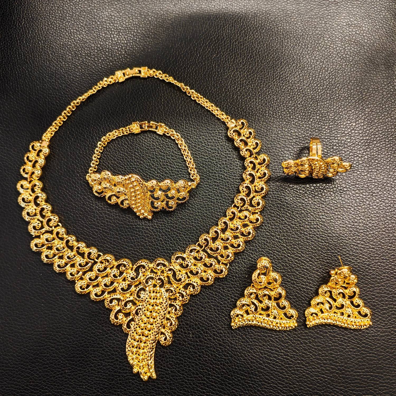 

Brand Design Luxury Wedding Women Jewelry Set Dubai Plated Gold Necklace Fashion Bracelet Earrings Party Bijoux High Quality