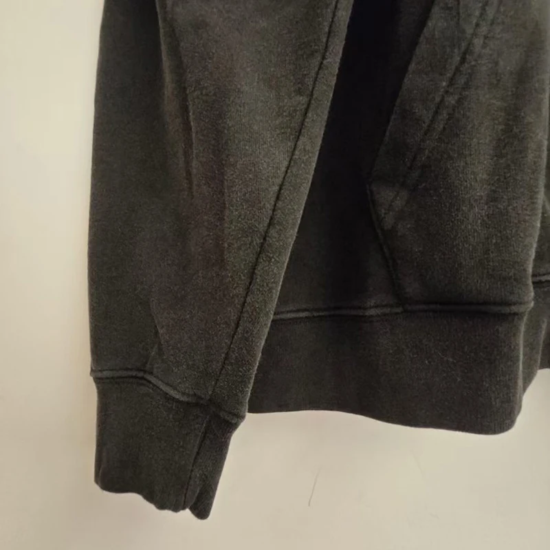 25FW أفضل جودة كلاسيكي مقلوب رسائل شعار طباعة مارتين روز هوديي مقنعين الرجال النساء زوجين Vintage البلوفرات السوداء المغسولة