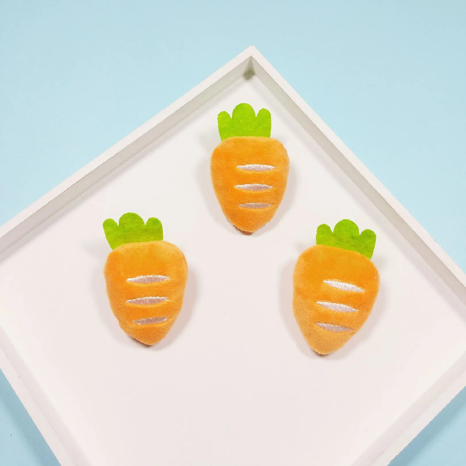 Kawaii Carrot Plush Pin Brooch Hair Scrunchie Japanese Sweet Bag Decoration Soft Fabric Alloy Back Unique Premium Gift