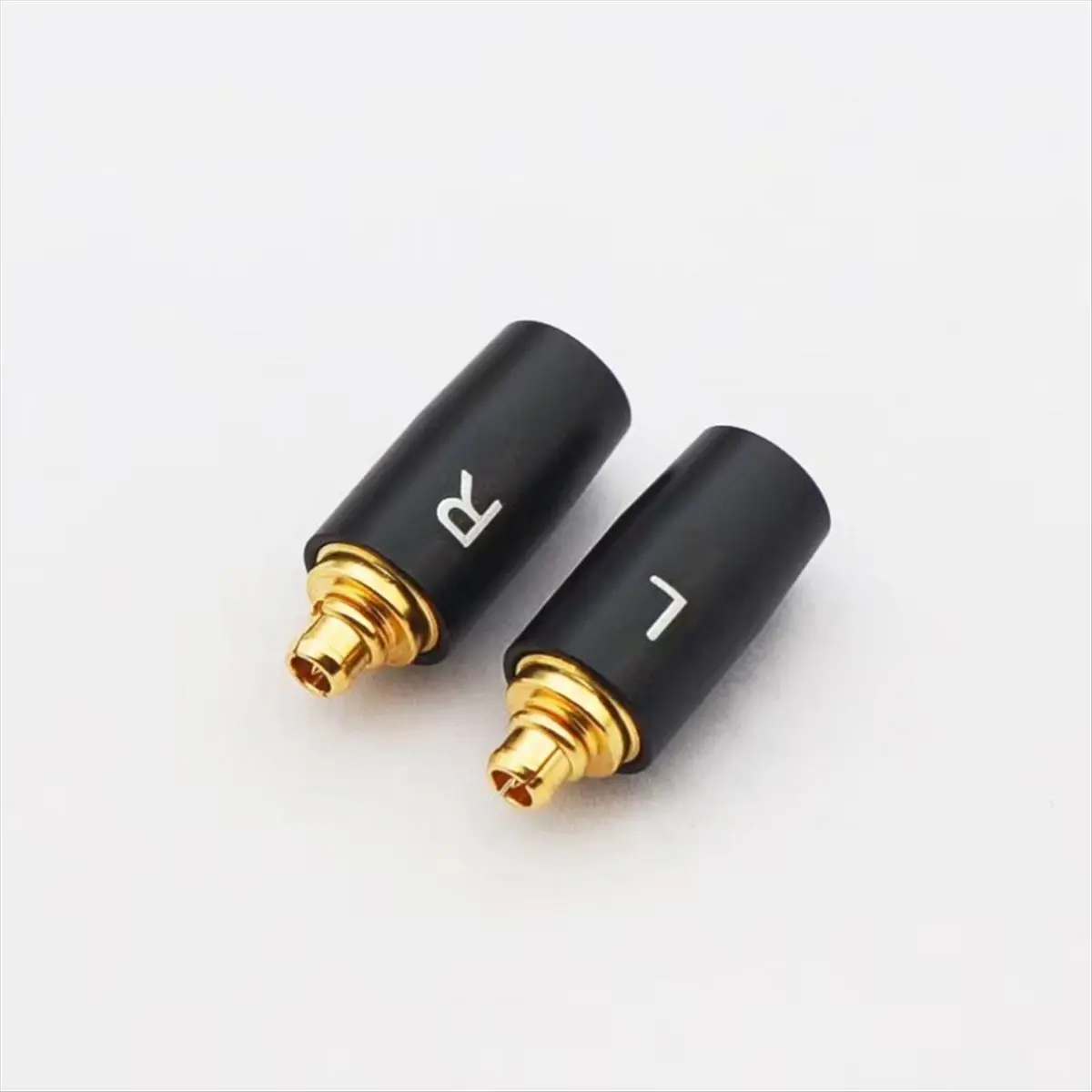 【POPULAR PICK】-1Pair Earphone Pin Plug Earphone Jack Adapter for IE300 IE900 for N5005 Headphone Plug Black