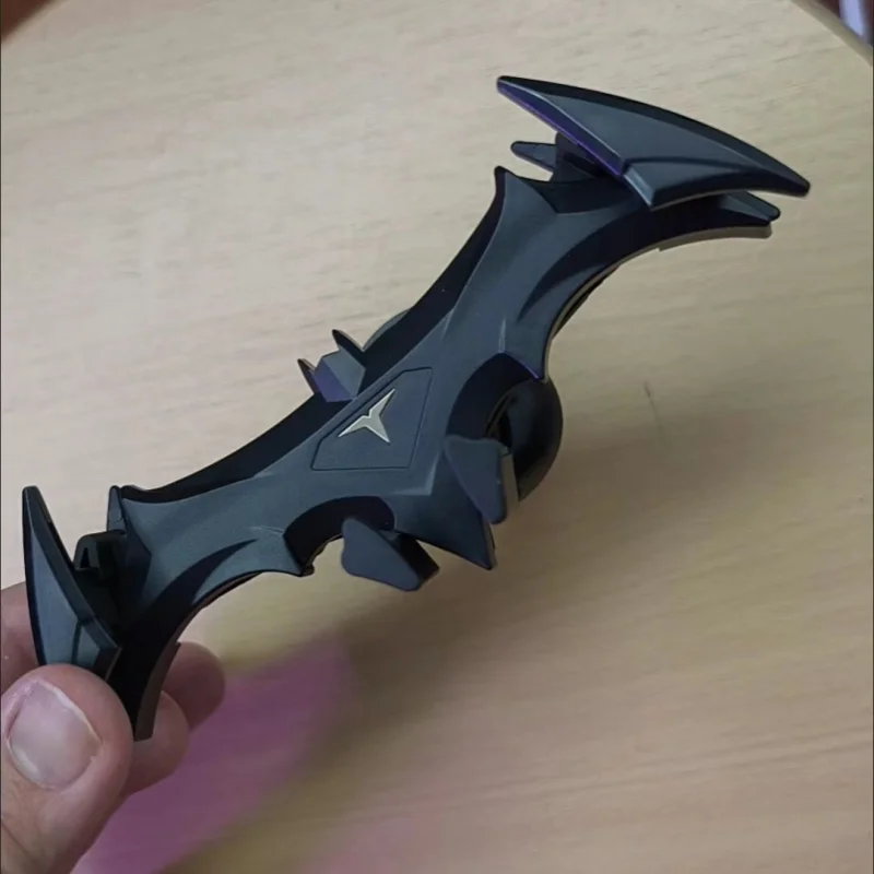 Soporte para teléfono de coche tipo hebilla de gravedad Batman 2025 de alta calidad, marco de soporte de navegación adecuado para todos los dispositivos de 4-6,5 pulgadas, juguete para regalo