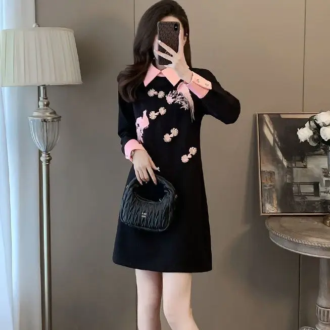 New Temperament Chinese Style Black Slimming Little Chinese Style Embroidered Western Style Dress Beautiful Recommendation