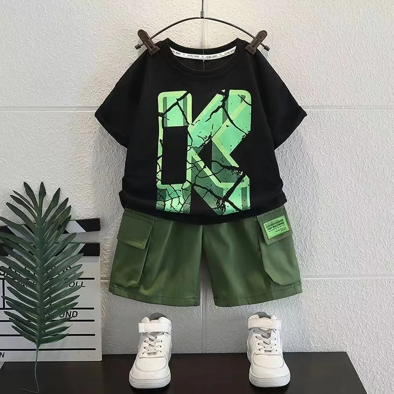 

Boys Summer Suit Children's Short Sleeved T-shirt Two-piece Set 2024 New Handsome Boys Summer Thin Clothing Trend