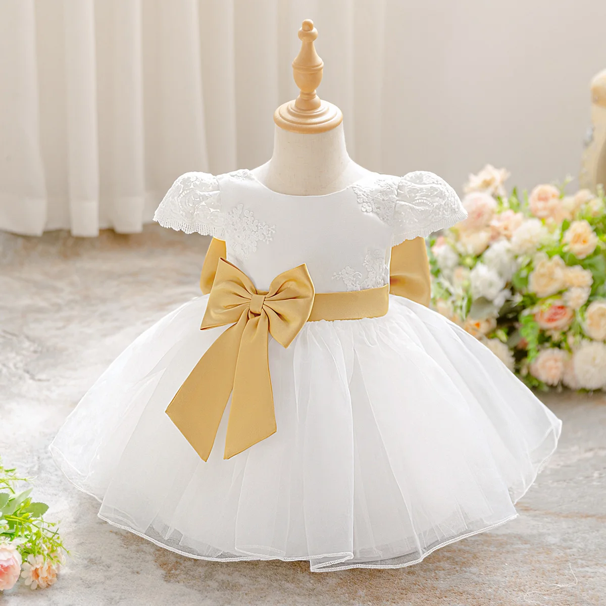 

Infant Bow Baptism Party Girls Dress Elegant Baby 1st Birthday Wedding Princess Costume Kids White Bridesmaids Christening Dress