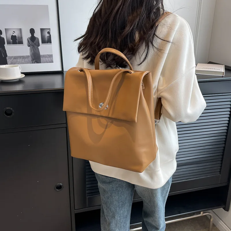 Korean fashion leisure large-capacity handbag female 2023 new shoulder bag simple travel backpack
