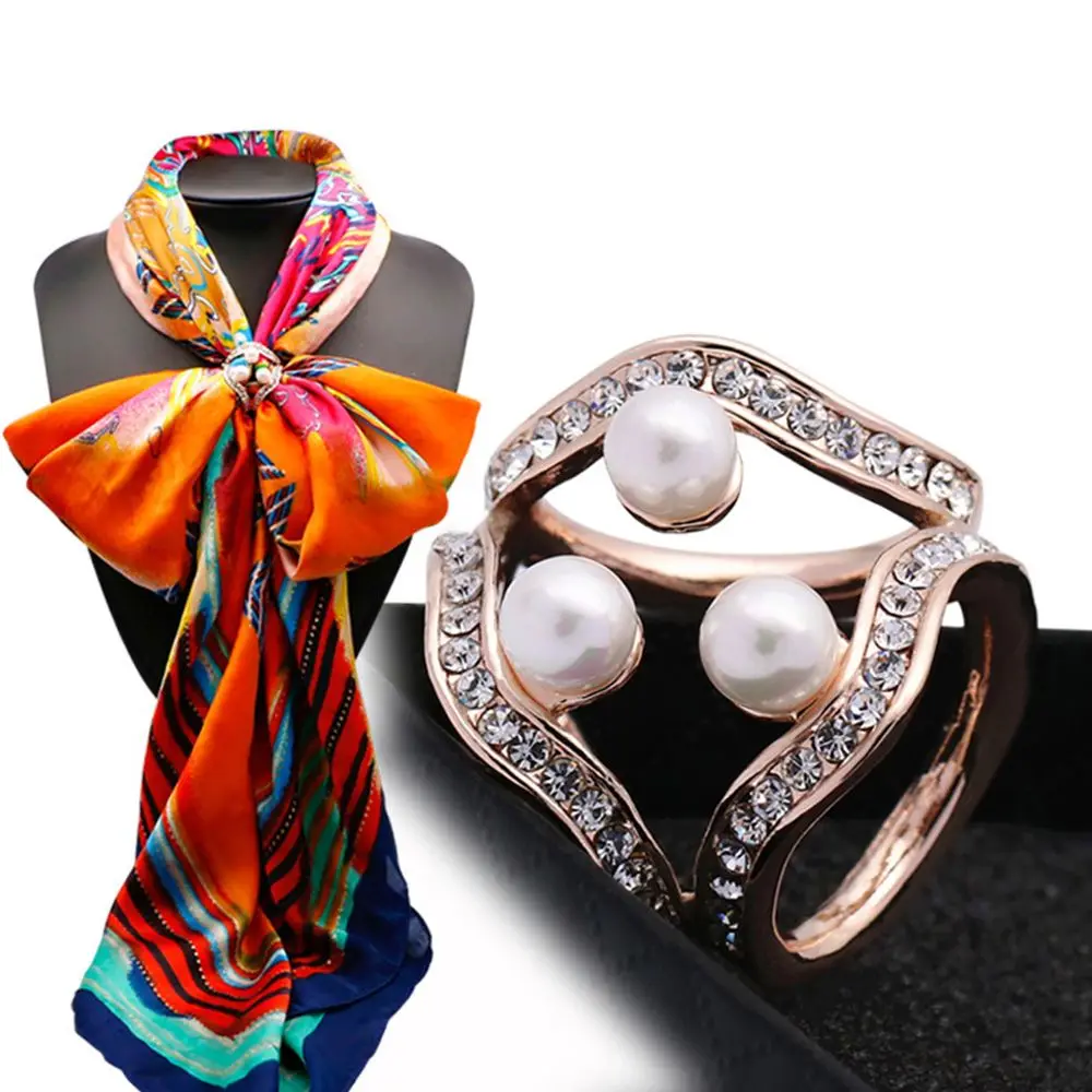 Women Gift Elegant Synthetic Fashion Jewelry Gemstone Brooch Scarf Ring Scarf Clip Shawl Buckle