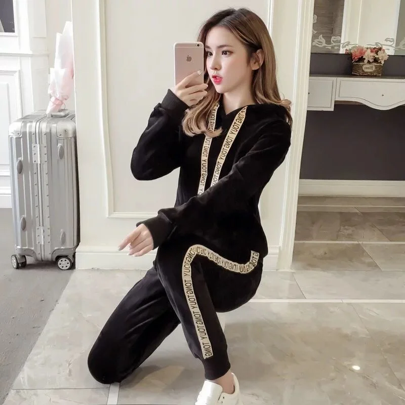 

Golden Velvet Sportswear Set Women Fashion Autumn And Winter New Plus Velvet Thick Hoodie Women Casual Hooded Two-piece Set