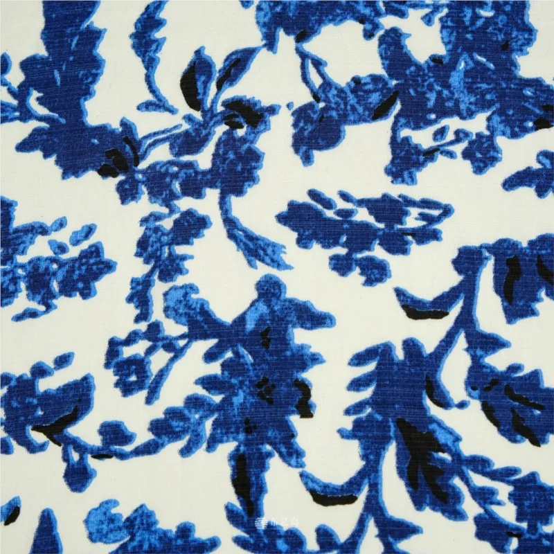 Skin-friendly blue and white porcelain non-transparent linen fabric for dress shirt cheongsam clothing designer's