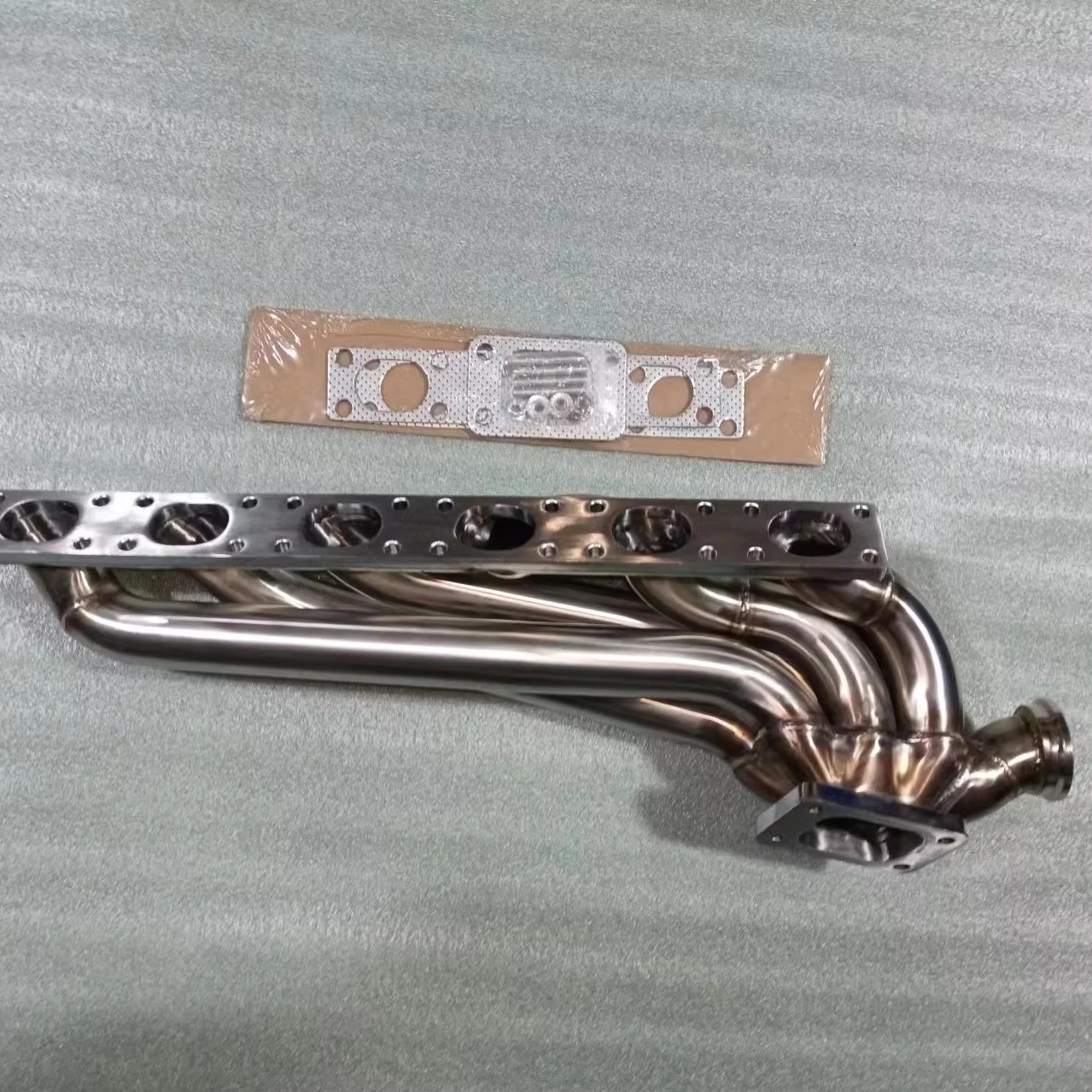 

Best Factory Price for Exhaust Pipe Header for B MW 92- 98 E36 T4 TOP MOUNT Manifold M50 M52 S50 S52