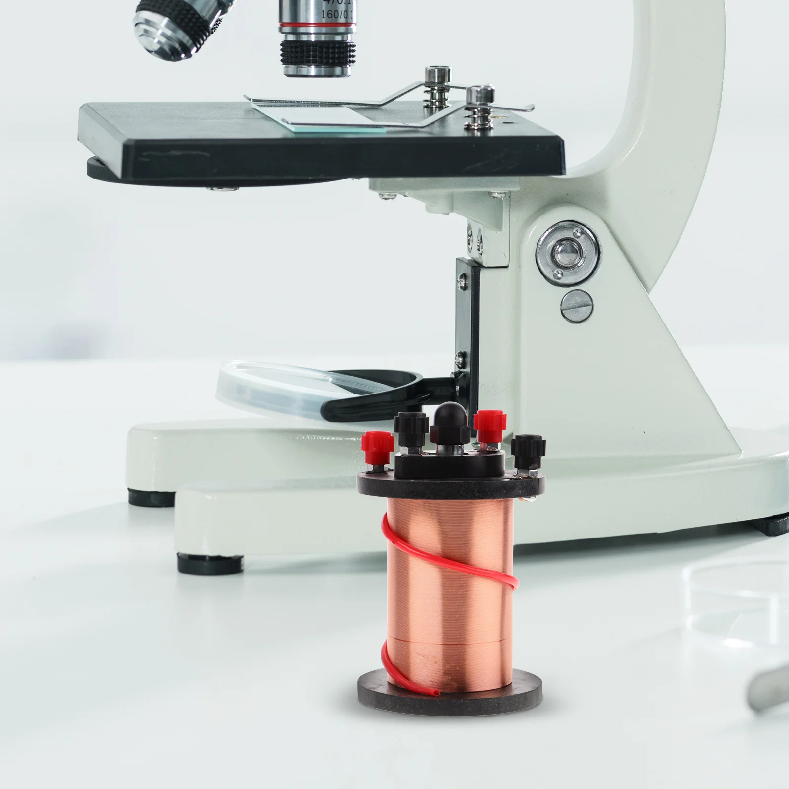 Cewka elektromagnetyczna do eksperymentów fizycznych, wytrzymały materiał miedziany, solidny solenoid do celów edukacyjnych, idealny do elektromagnetyki.