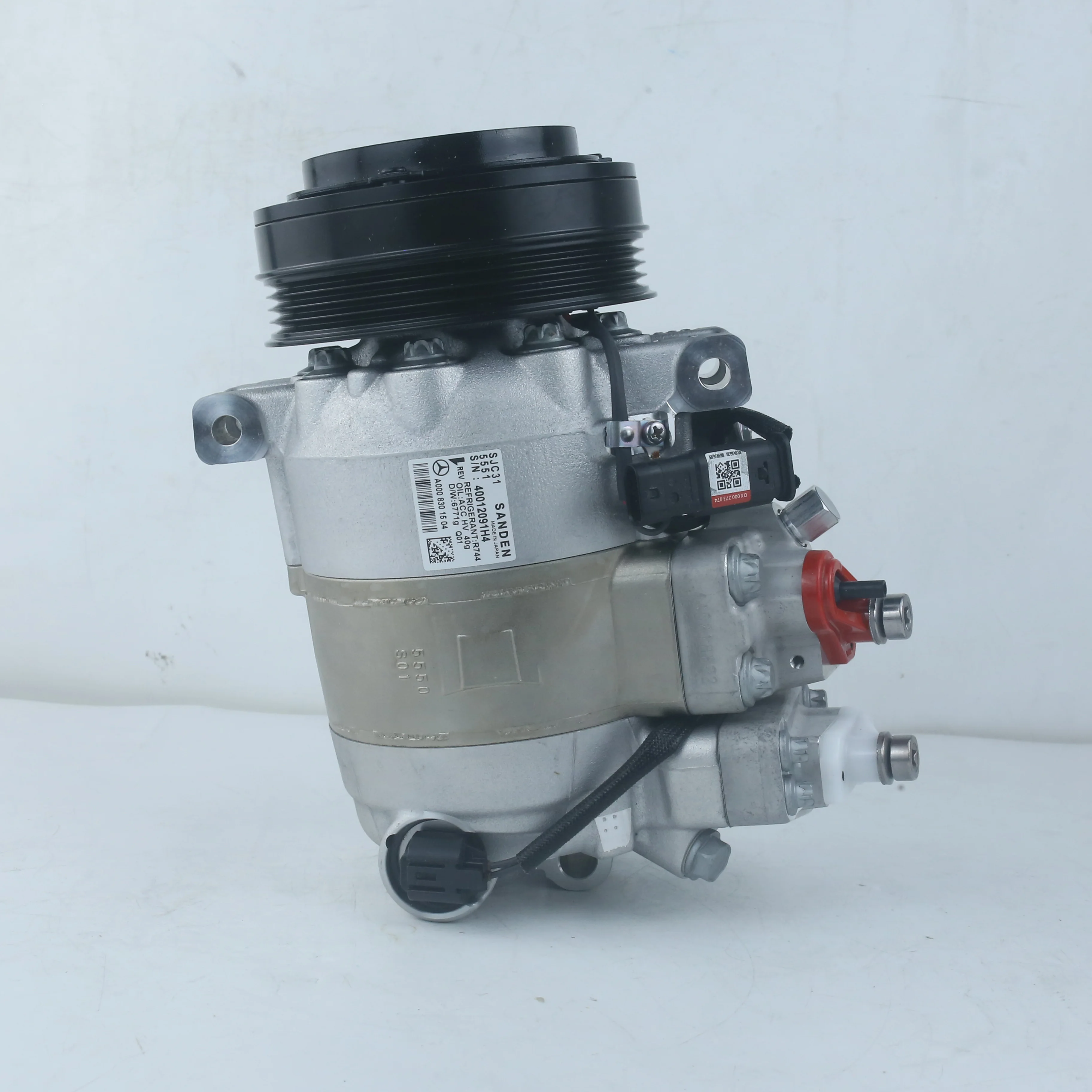 Conditioning Systems Airconditioning Compressor A 0008301504   voor SJC31 12V A/C A 0008301504