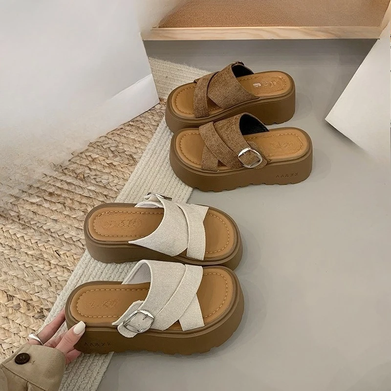 

Platform Heightened Fairy Style Summer Wear Fashion and Versatile Cross-slip Flip Slippers