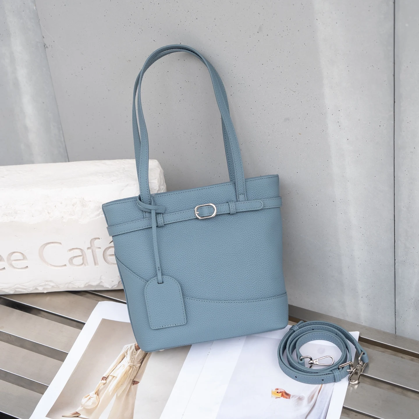 

Genuine Grade Cow Leather Fashion Women Shoulder Crossbody Small Bucket Bag Luxury Designer Brand Female Fashion Ladies Handbag