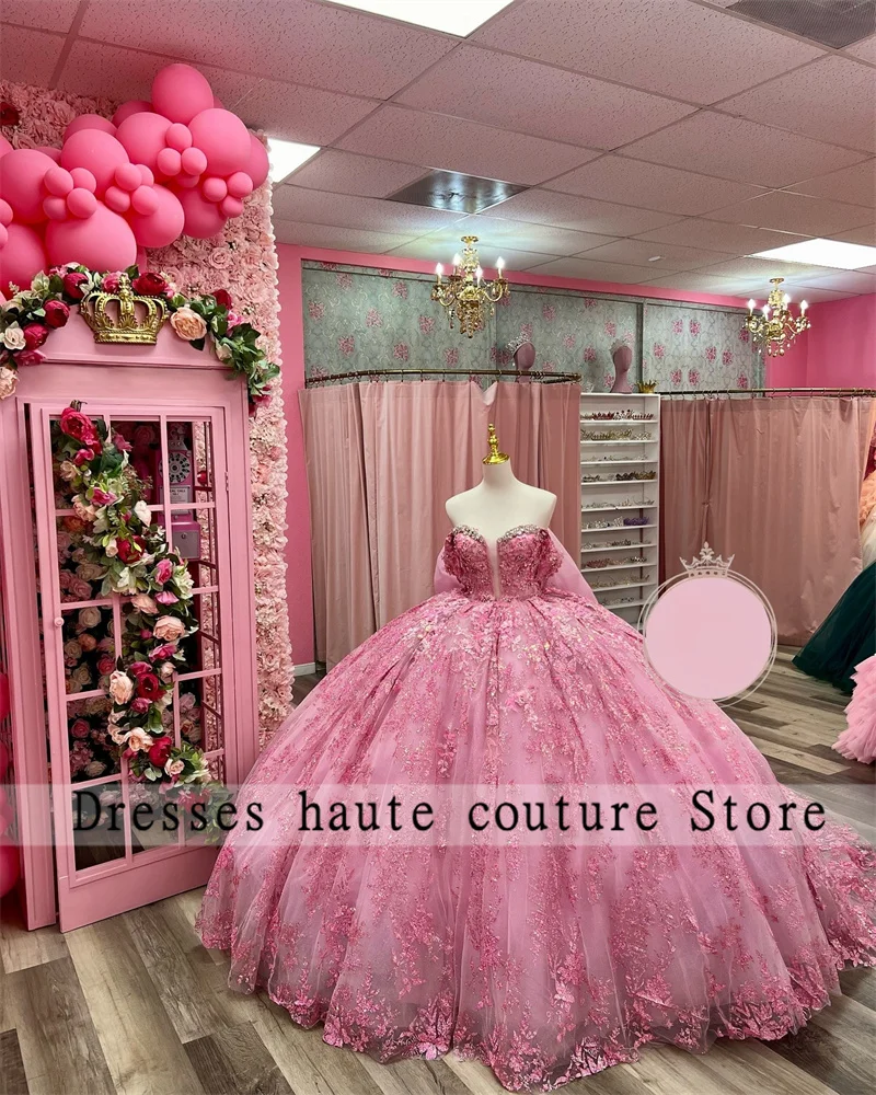 Mexikanische rosa Spitze Applikationen Quince anera Kleid 2024 3d Blumen Ballkleid mit Schleife Kristalle süß 16 dess vestidos de xv anos