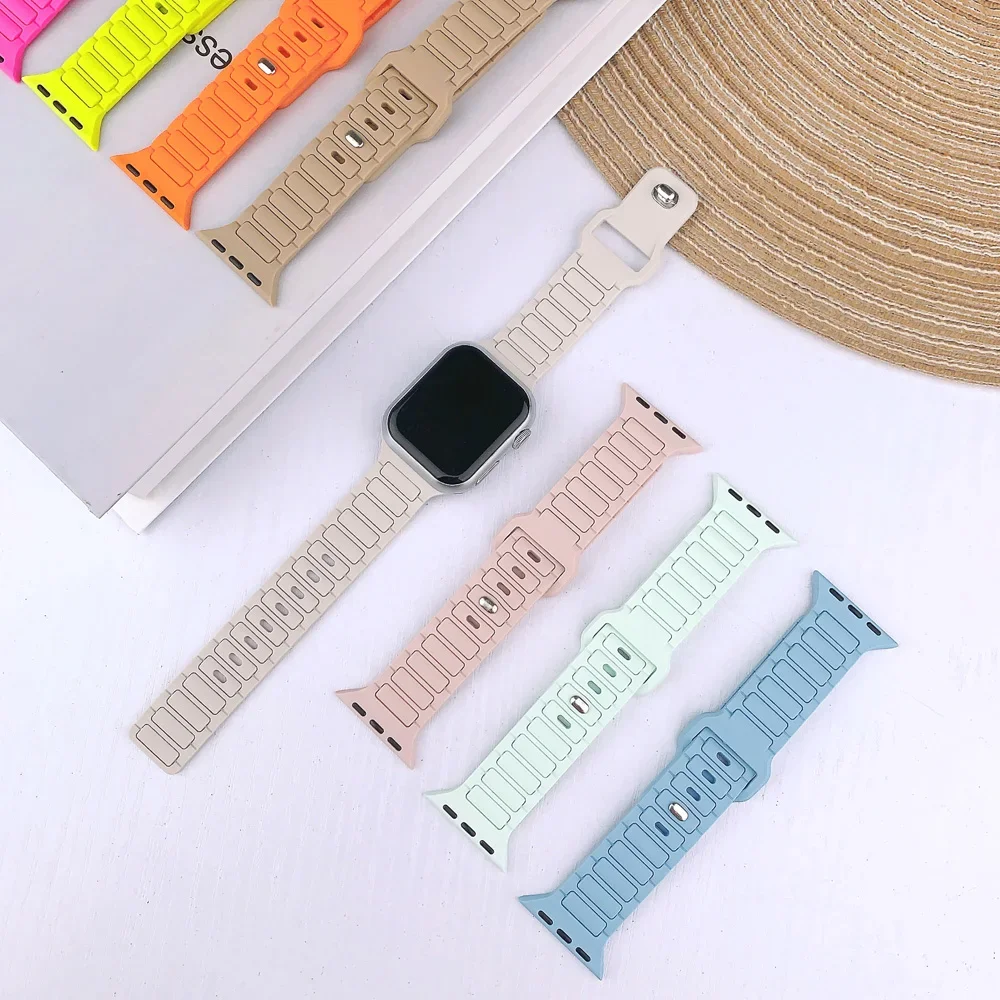 Silicone Strap for Apple Watch Band Ultra 2 49mm 45mm 44mm 41mm 40mm Smartwatch Wristband Iwatch Series 9 8 7 6 SE 5 4 Bracelet