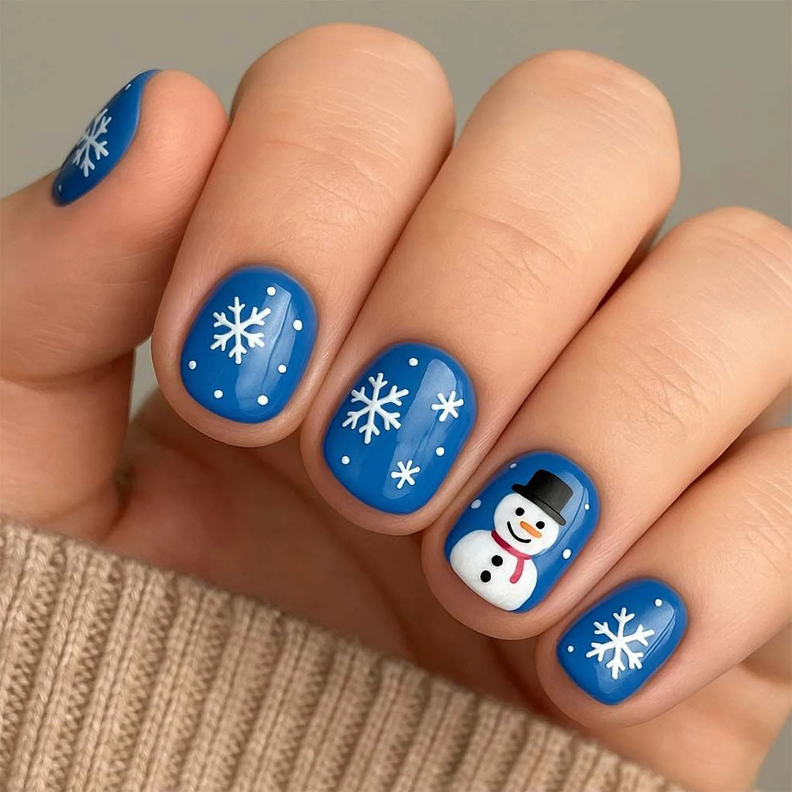 Short Square Nails Press On Blue Snowflake Snowman Printed Wearable False Nail Art for Christmas Winter Party DIY Manicure