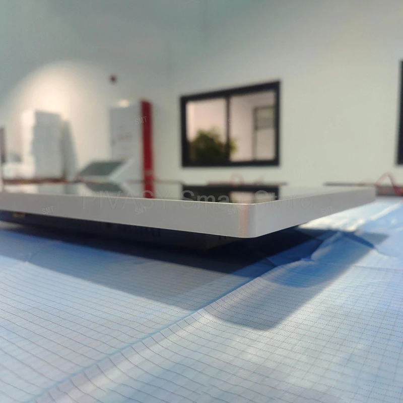 21.5 Inch HD Wall-Mounted Advertising Display WiFi Enabled Digital Signage for Supermarket Promotion Bank Loop Play Split Screen