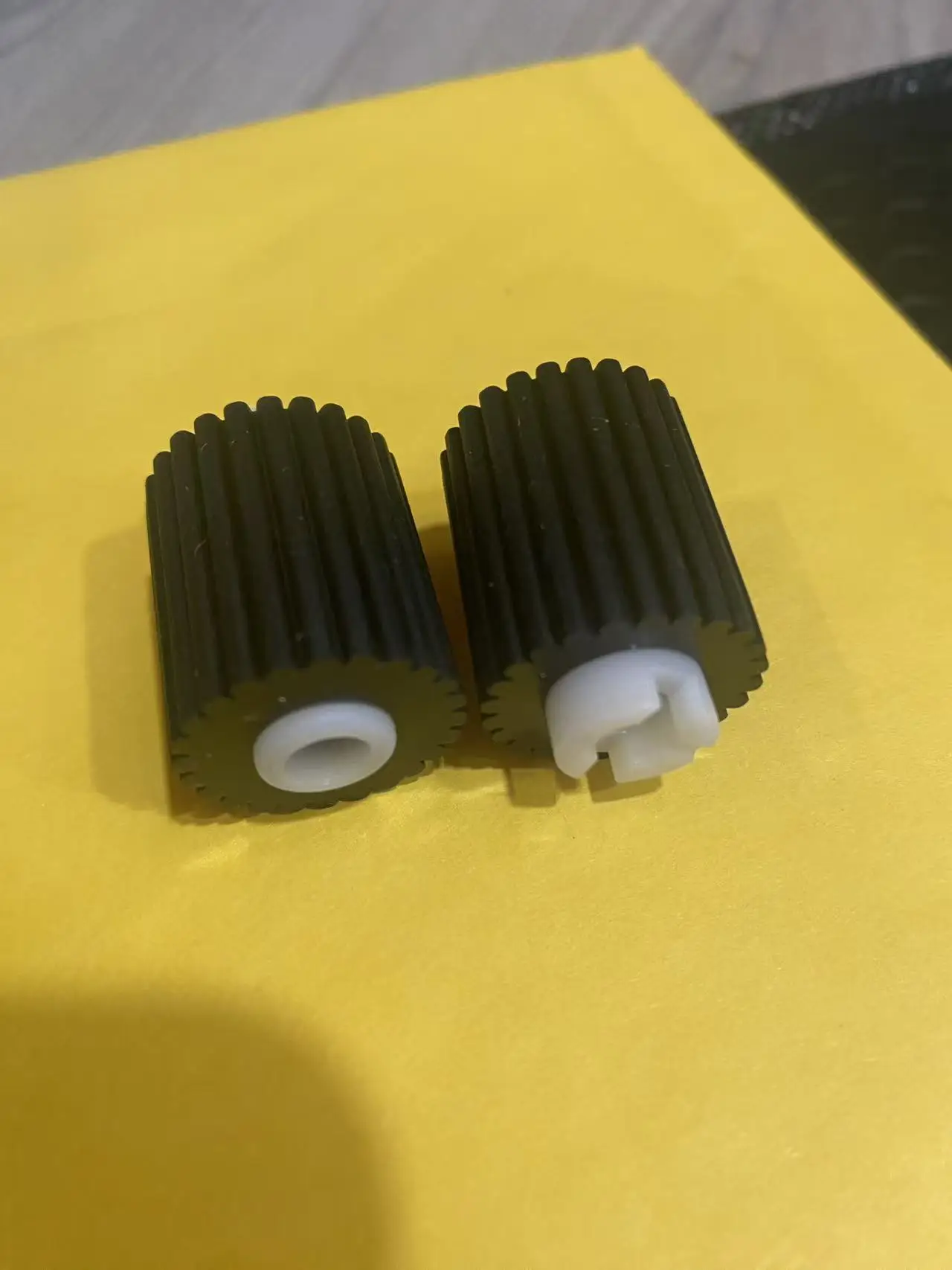 

10pcs. ORIGINLA Pickup Roller for KONICA BH223 BH283 BH363 BH423 BH7823 BH7828 223 283 363 C451 C550 C650 C452 A5c1562200