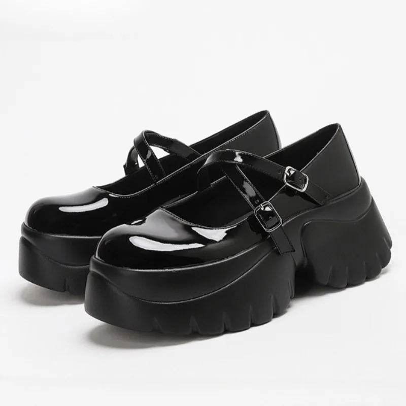 

Новинка, дизайнерская обувь Мэри Джейн на платформе с перекрестным ремешком и пряжкой, роскошные дизайнерские женские туфли из лакированной кожи, удобные мягкие кроссовки