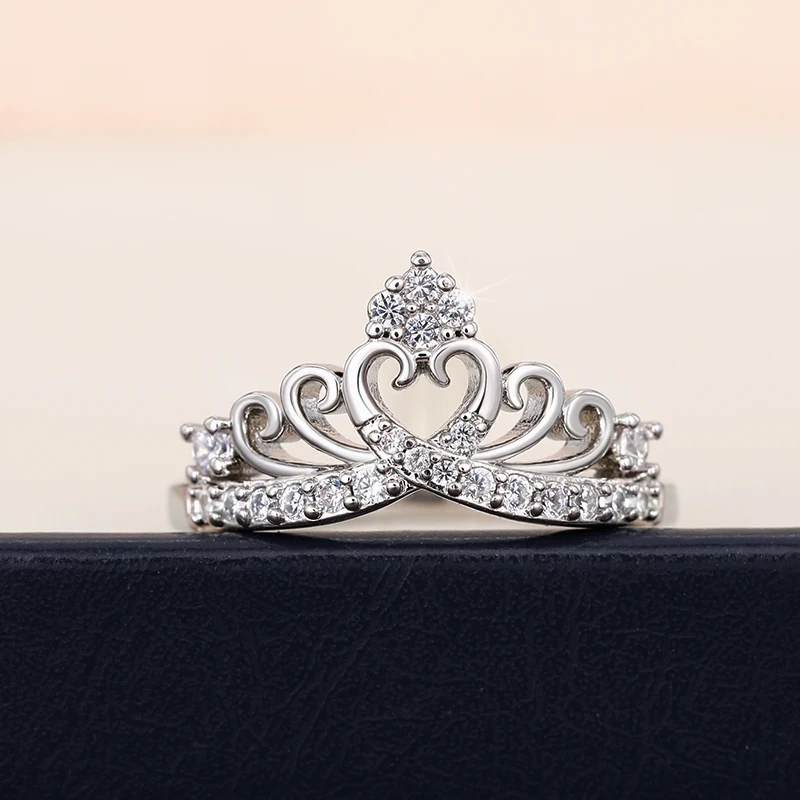 Huitan Luxury Crown Rings for Women Silver Color Fashion Wedding Engagement Rings Daily Wear Party Statement Jewelry Wholesale