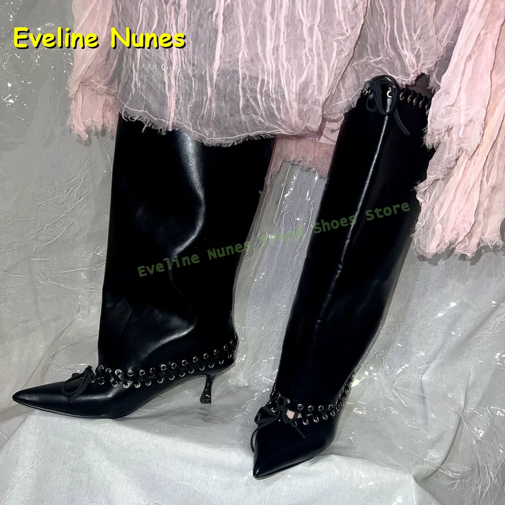 

Сапоги с черными люверсами и строчкой, 2024, новые поступления, трендовые однотонные модные сапоги до колена с острым носком на резиновом каблуке «котенок»