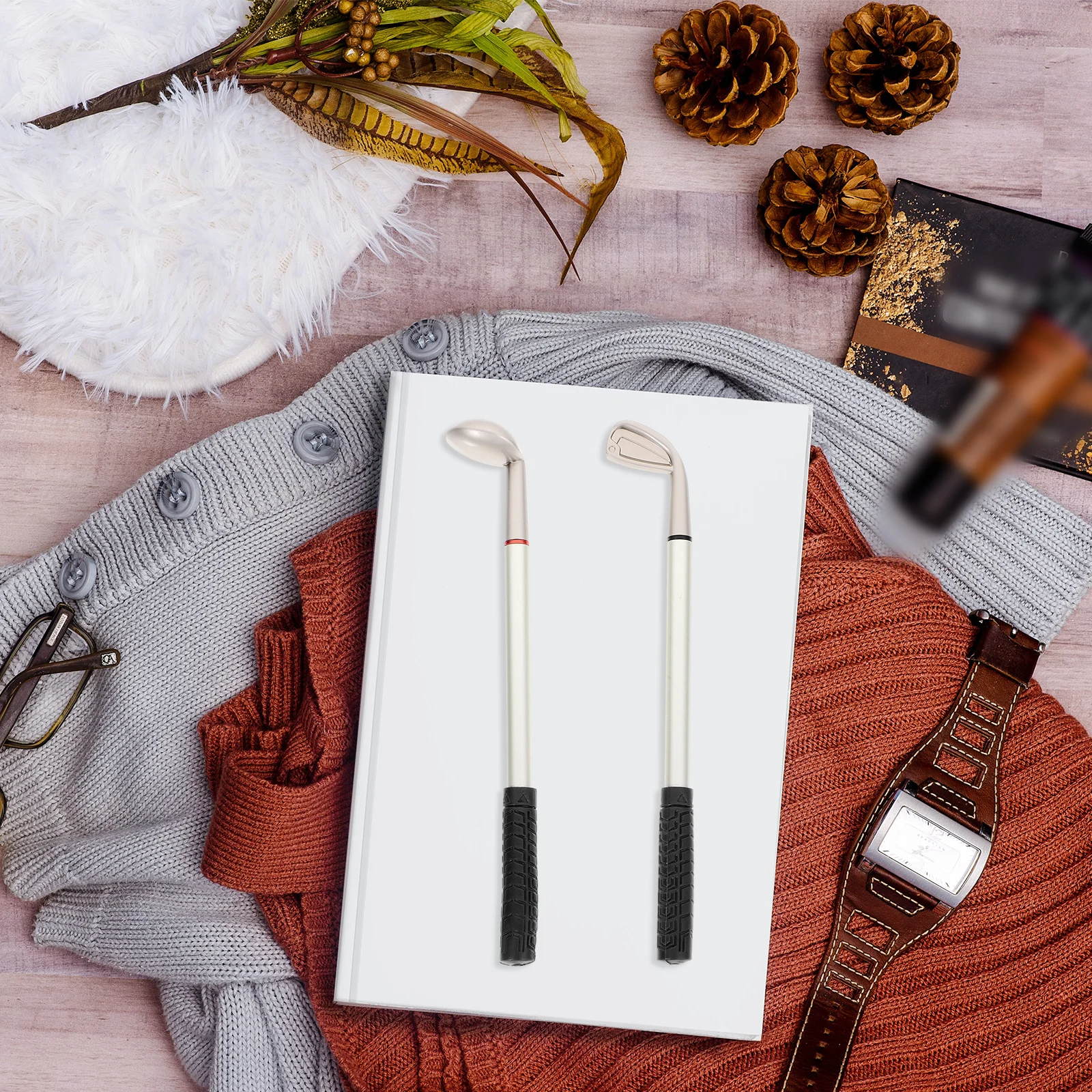 

2 шт., ручки для гольф-клуба, металлическая тонкая шариковая ручка, декоративные настольные письменные принадлежности, подарок для офиса, дома, любителей гольфа