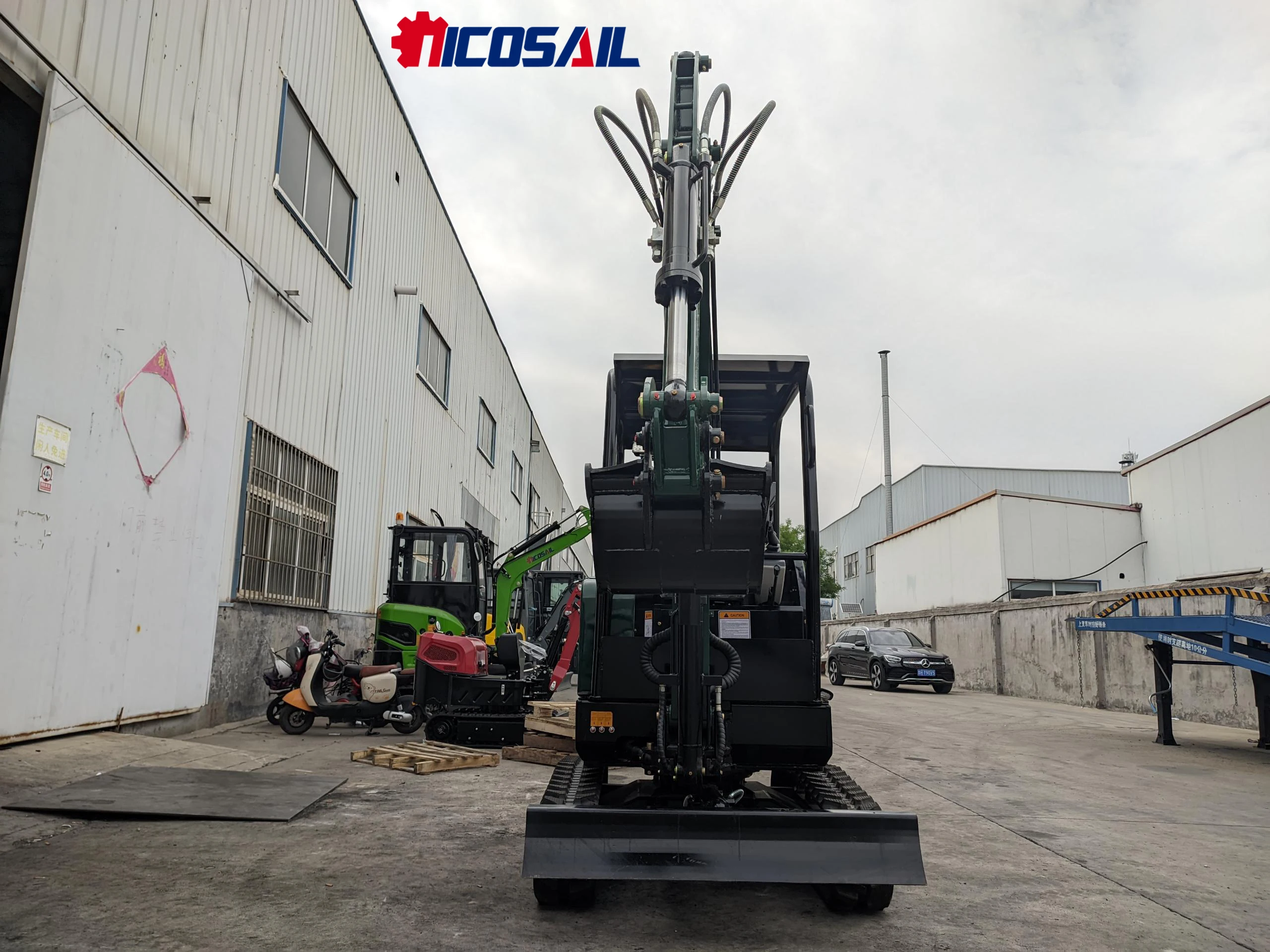 Customized Mini Bucket Excavator 2.5 Tons - Best Price Compact Excavator for Sale with Bucket Attachment