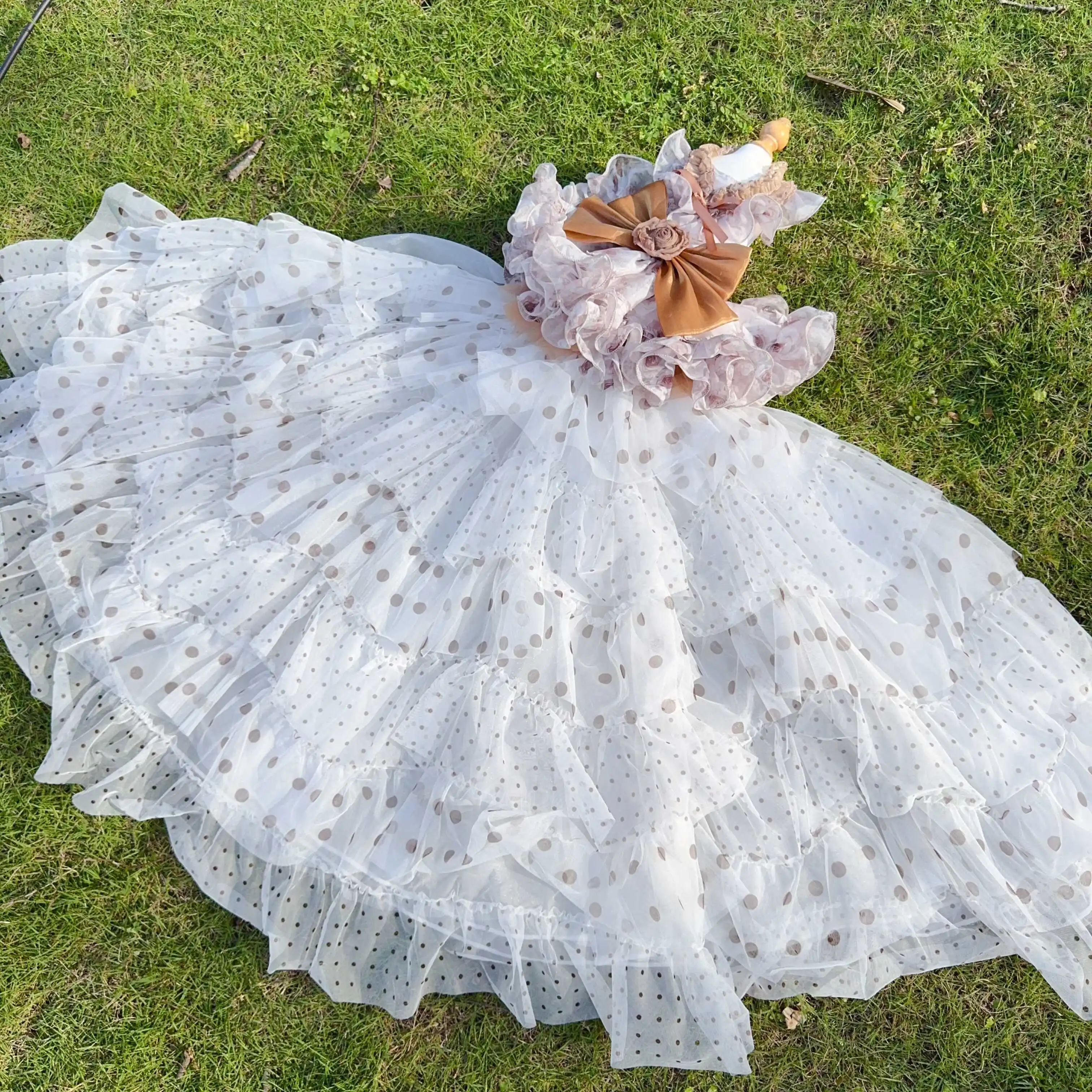 

Luxury Handmade Pet Party Dress for Small Medium Dogs Cats Wave Point Rose Blossoms Long Tail Design Cute Puppy Cat Clothing