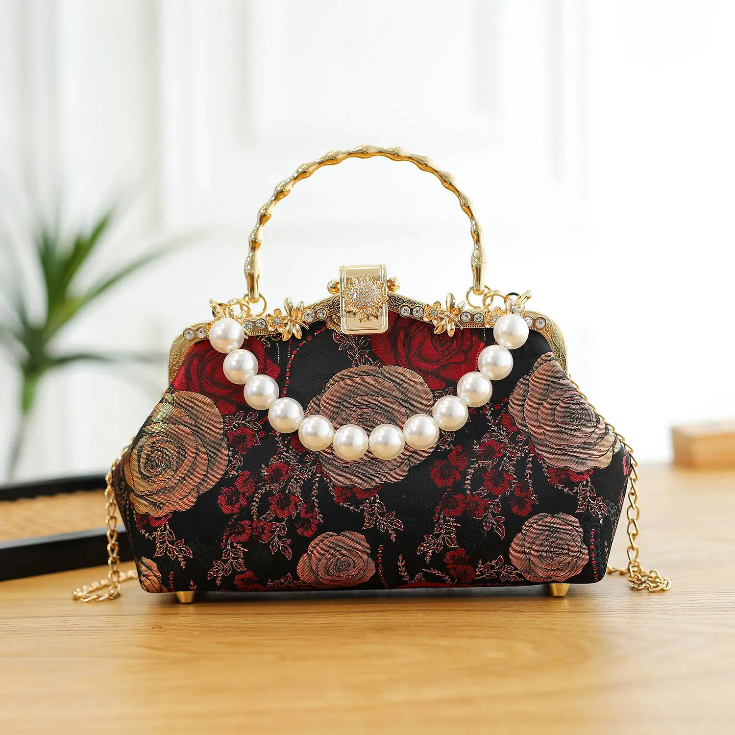 

Retro Chinese Style Roseflower Print Small Clutch For Women Banquet Party Cheongsam Dinner Evening Bag Metal Chain Shoulder Bag