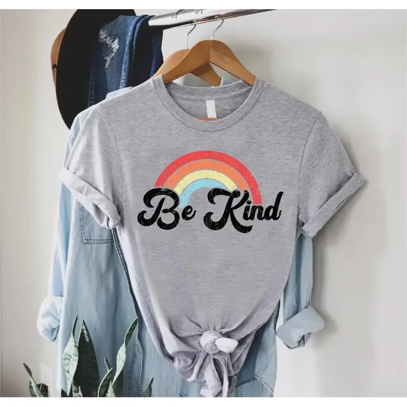 T-shirt Be Kind Rainbow pour femmes, jour de l'unité, anti-bullying, citations inspirantes positives, enseignant