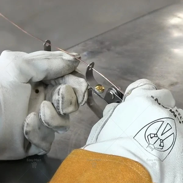 Alloy Welding Wire Feeder with Magnetic Base and Heat Insulation Cover - Professional Welding Accessories