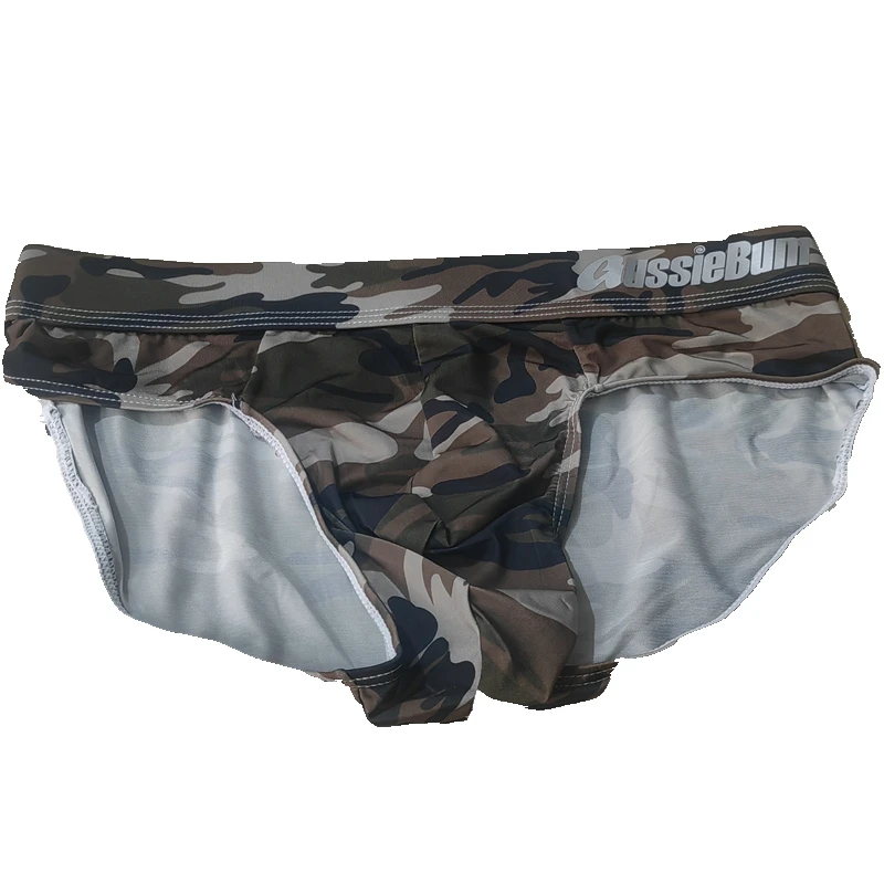 

Real shot, men's, camouflage low-rise men's briefs, panties, camouflage men's panties.