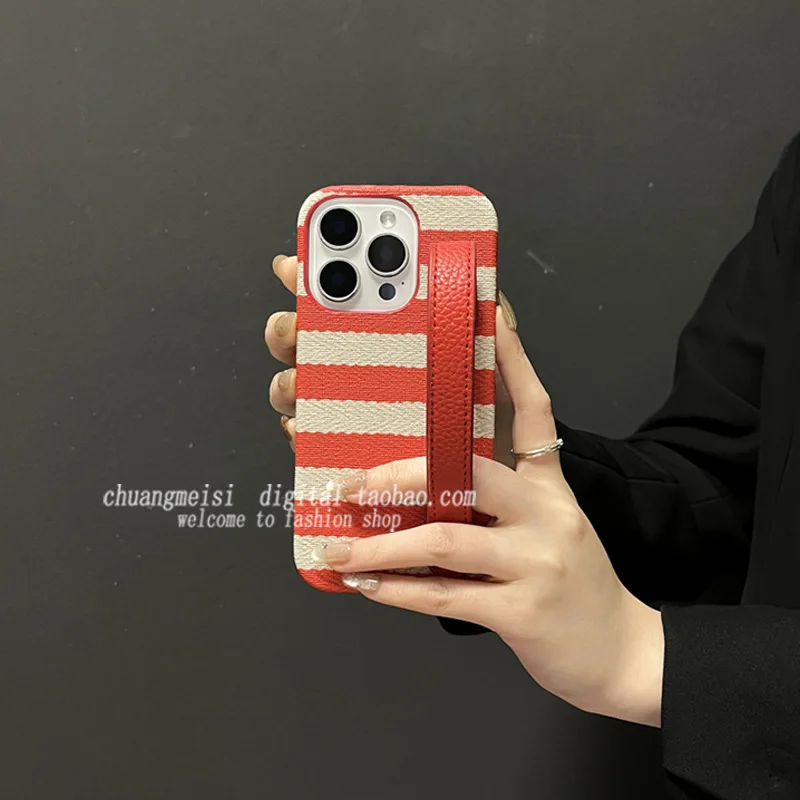 

Simplified Red Stripe Suitable for iPhone 16 Pro 15 Pro Max14 Pro Max13 Pro Max12Pro Wristband Phone Case Protective Case