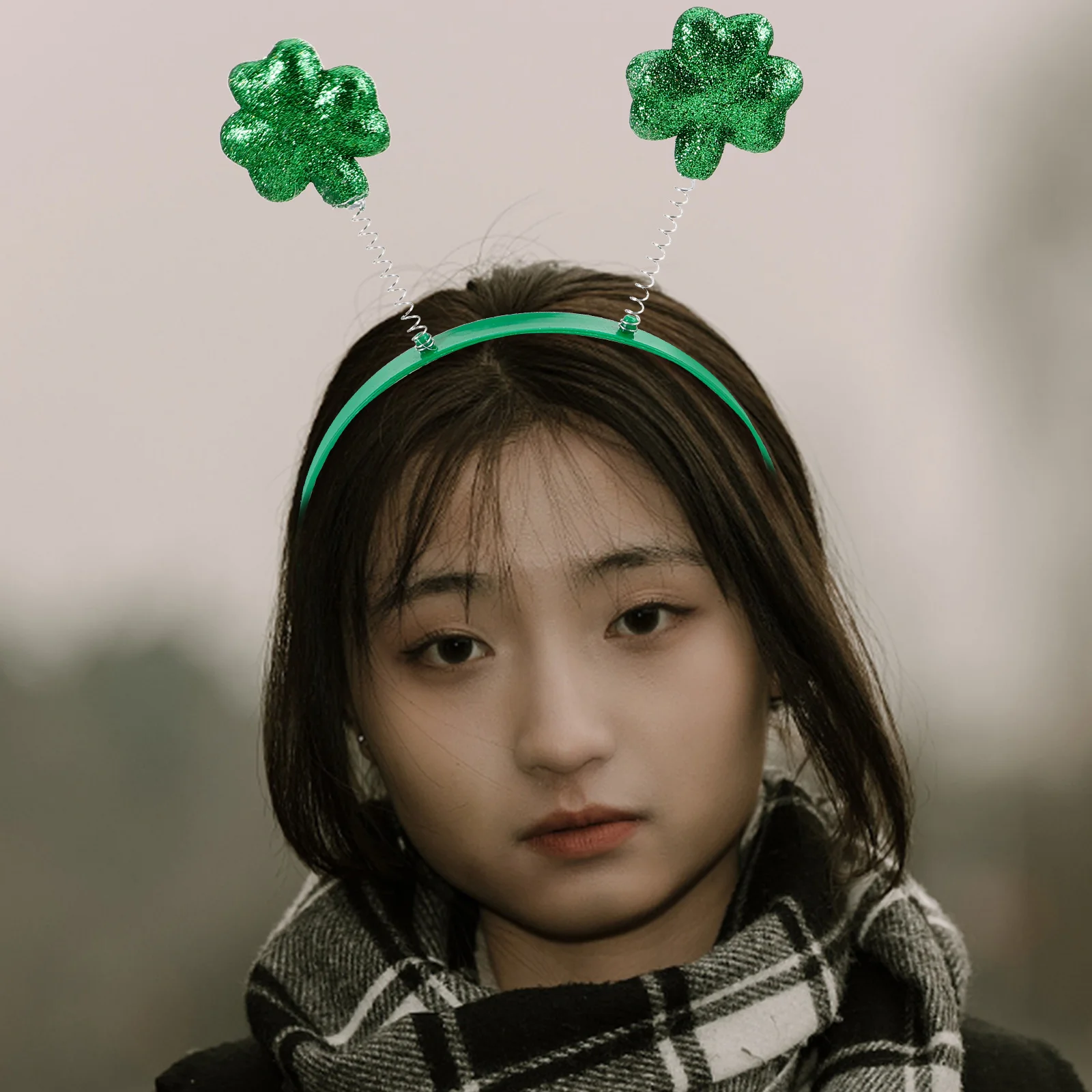 

6 Pcs Green Shamrock Hair Accessories Clover Headband Costume St Patrick Day Festive Adult Girls Party Gifts Theme Lucky Irish