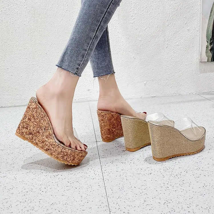 

Женские тапочки на толстой подошве, новые летние прозрачные сандалии на высоком каблуке и платформе с кристаллами, 2021, женские шлепанцы, шлепанцы