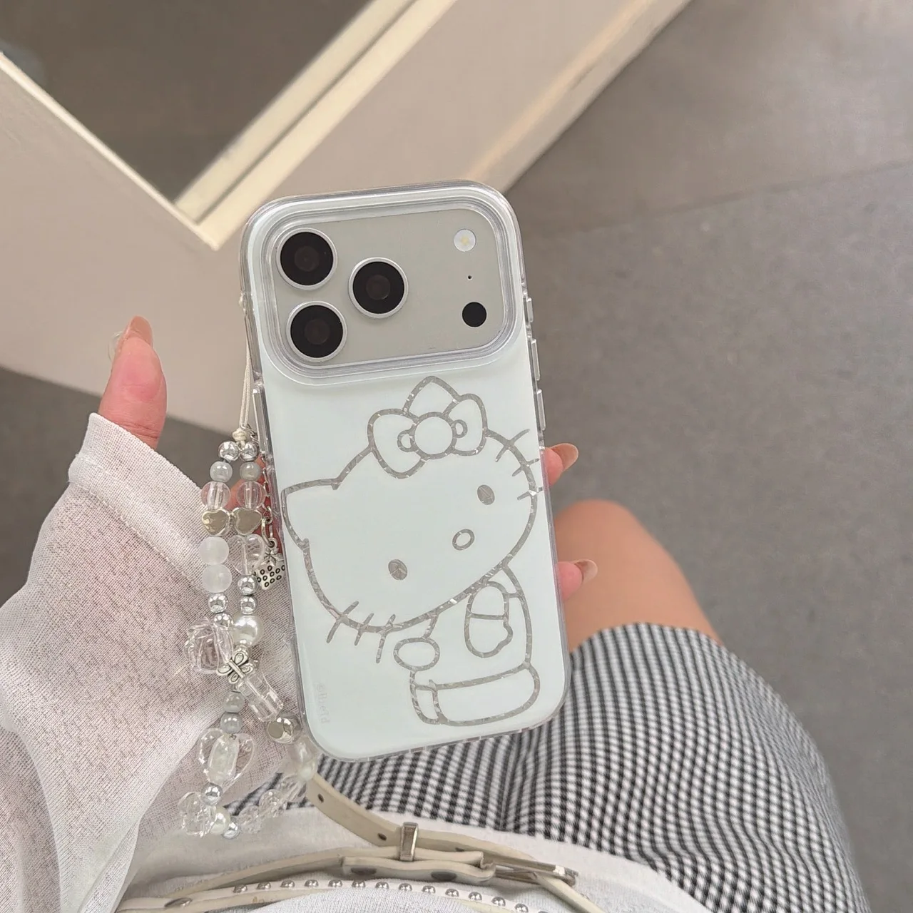 Cute Cartoon Y2K Hello Kitty Mobile Phone Case for IPhone 18 Pro Max 18 Pro 17Pro 16 Pro Max 18 17 16 15 14 Pro Max Phone Case view 4