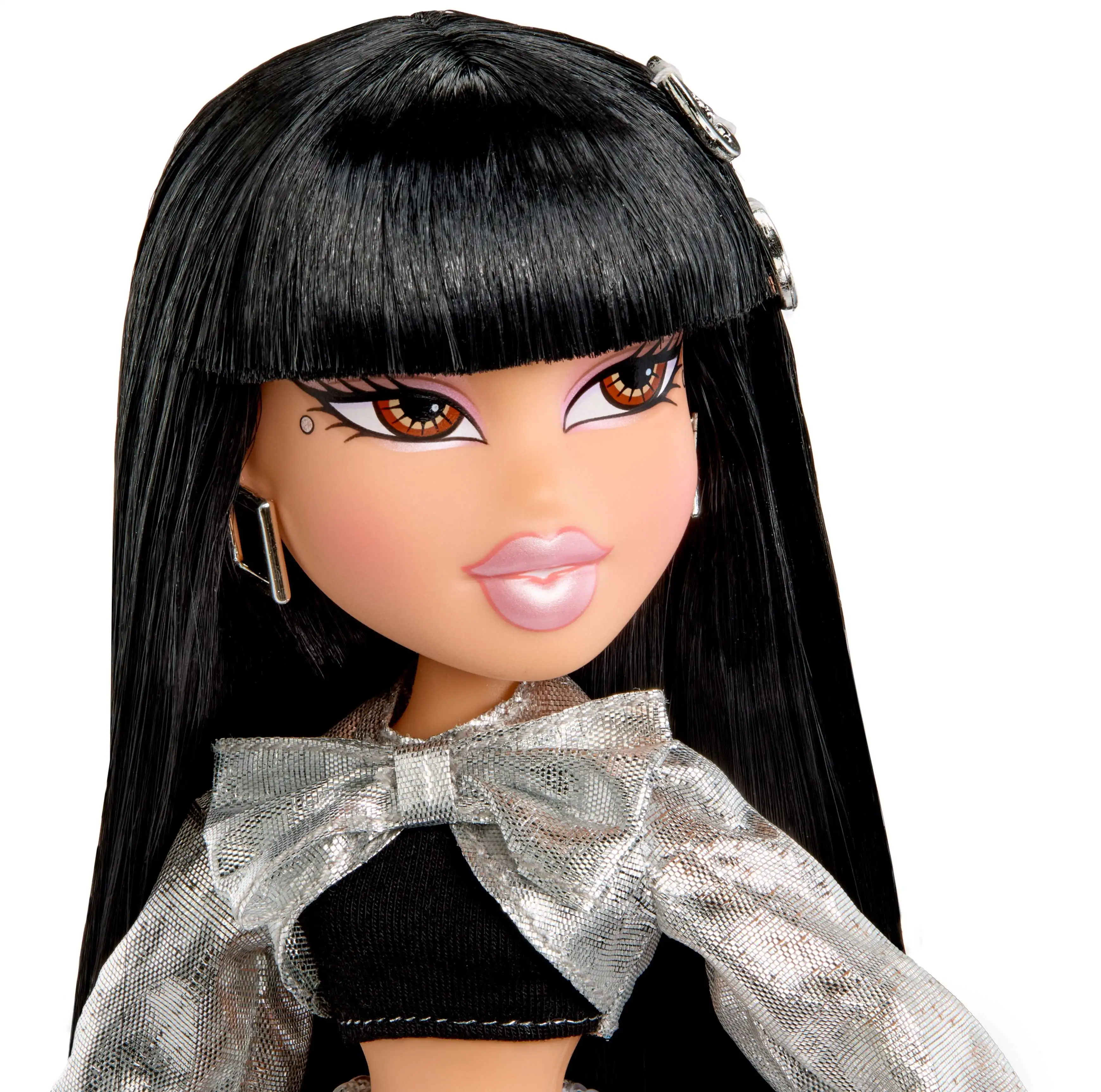bambole-mga-bratz-baze-charmz-–-bambole-eleganti-e-alla-moda-perfette-per-travestimenti-con-articolazioni-mobili-ai-polsi