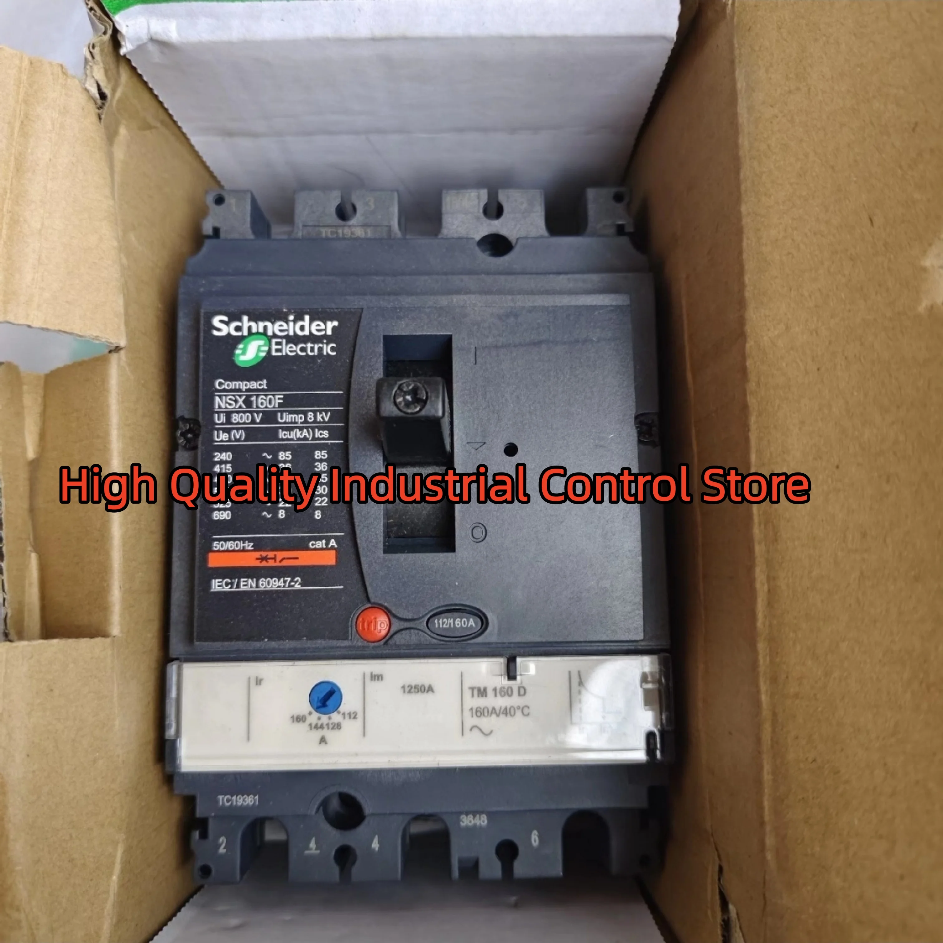 

Автоматический выключатель LV430630, новый