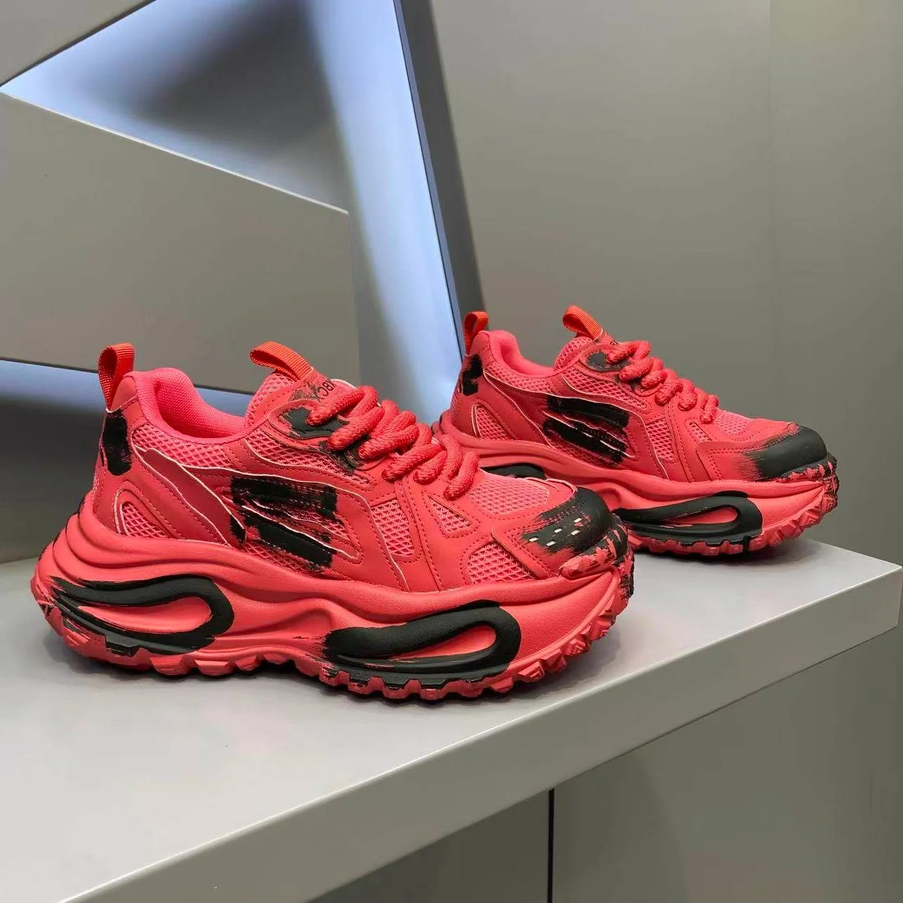 

Men Daily Leisure Sneakers Lightweight Knit Upper Flexible Shockproof Sole Trendy Simple Style All Match Outdoor Street Shoes