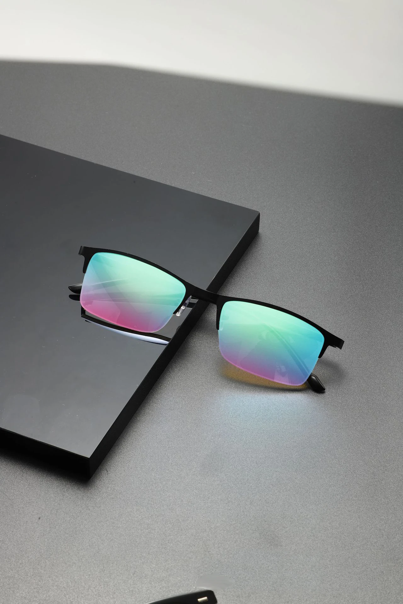 Neue Sonnenbrille Frauen Männer Rechteck Gläser Weibliche Brillen Korrektur Spezielle Rot Grün Blind Farbe Schwache Gläser Männliche Brillen – Detail 18