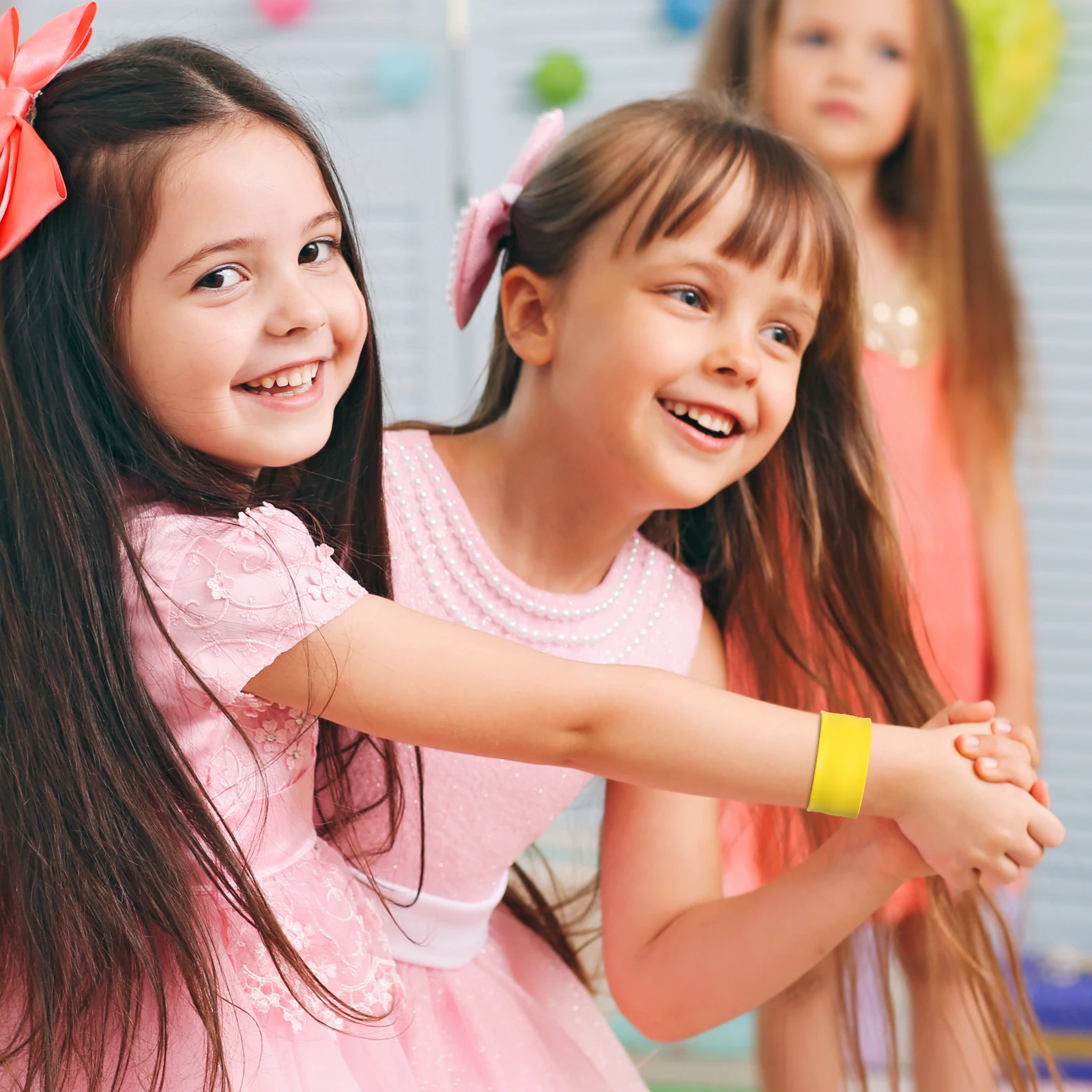 Bracelets à claquettes en Silicone, 10 pièces, pour enfants, garçons et filles, cadeaux de fête, flexibles et légers