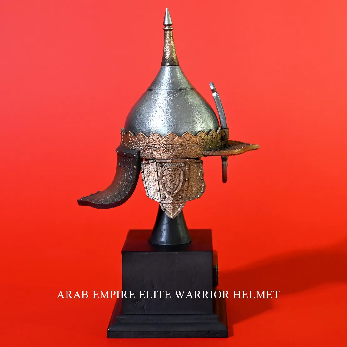 Handmade Epoxy Resin Arab Lord Helmet Golden Top 135MM Desktop Ornament Home Office Decor Gift