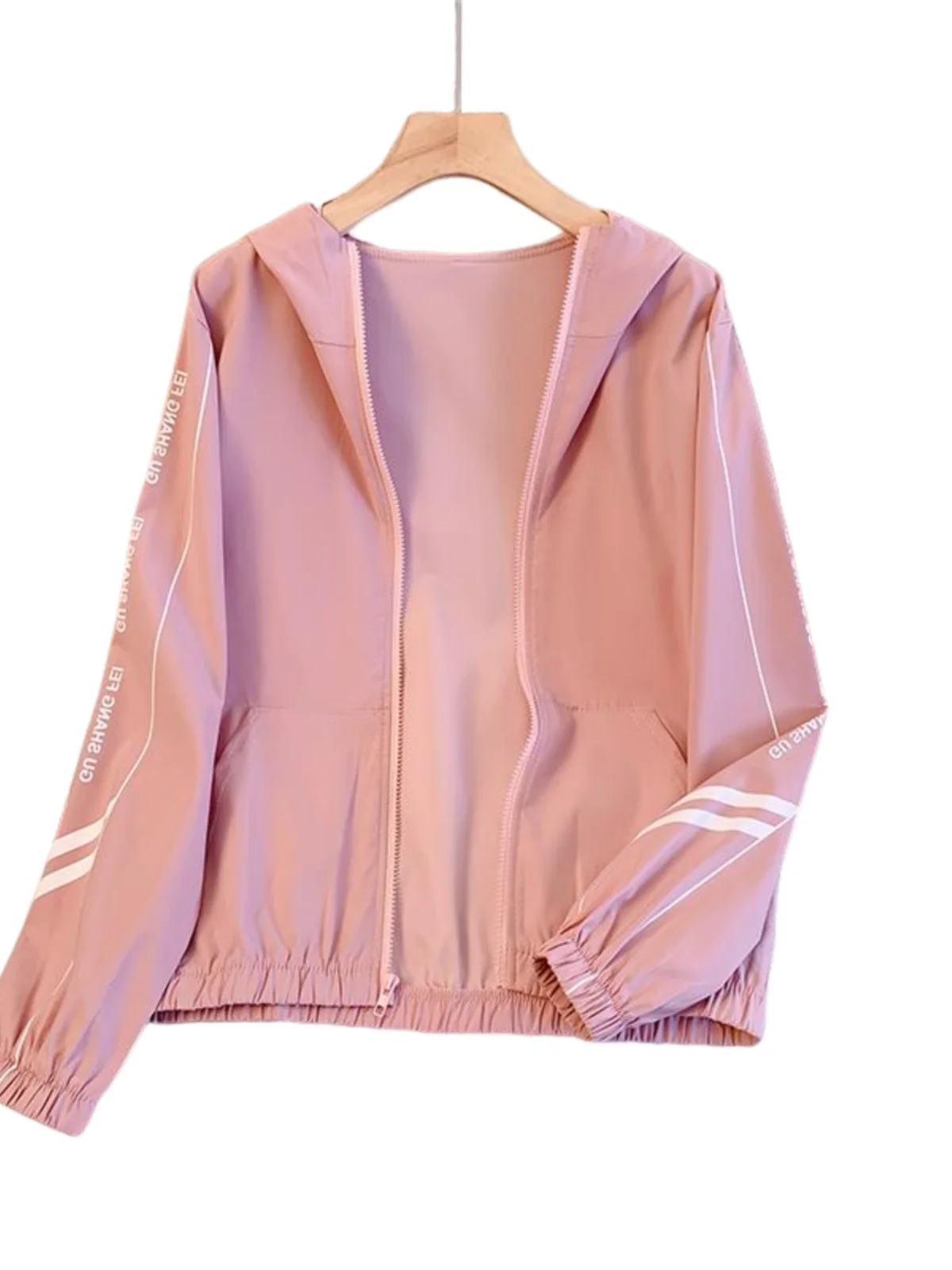 

Легкий свободный женский кардиган из ледяного шелка, костюм с кондиционером, солнцезащитная верхняя одежда, Новое поступление лета, рубашка в Гуанчжоу...