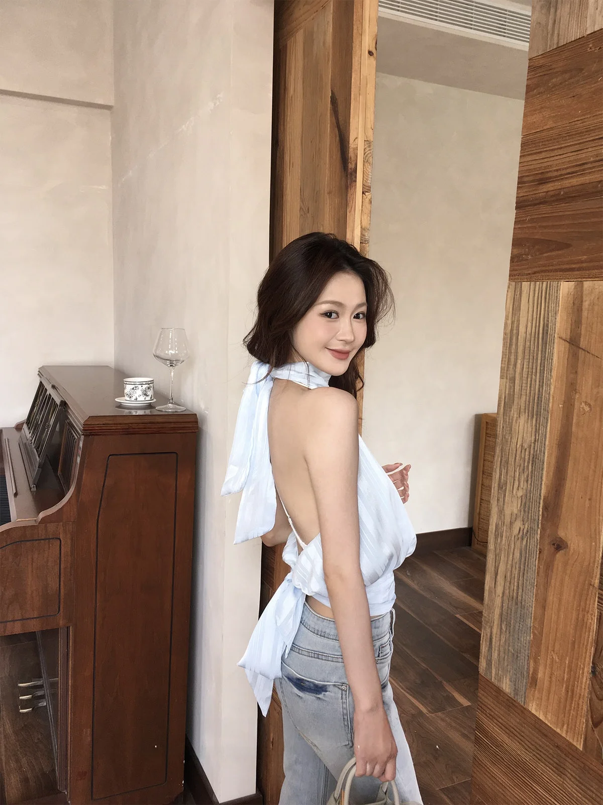 

Wild Kiwi Women's Sexy Slimming Stripe Halter Neck Vest Short Length No Elasticity High Waist Design Sensual Summer Top