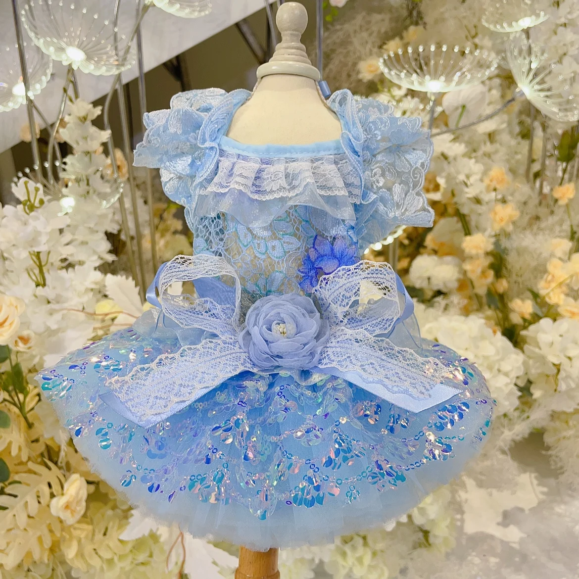 

Summer New Pet Dog Clothes Blue Sea Hollow Lace Flower Bow Princess Dress For Small Medium Fashion Luxury Party Skirts Puppy Dog