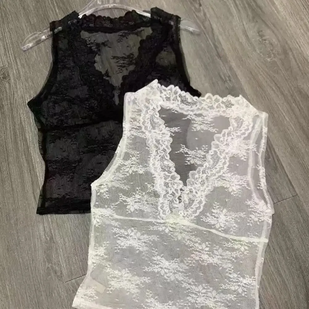 Sexy V-neck Design Crop Top Sleeveless Floral Embroidery Base Vest Hollowing Lace Trim Lace Vest Women Summer Innerwear Base