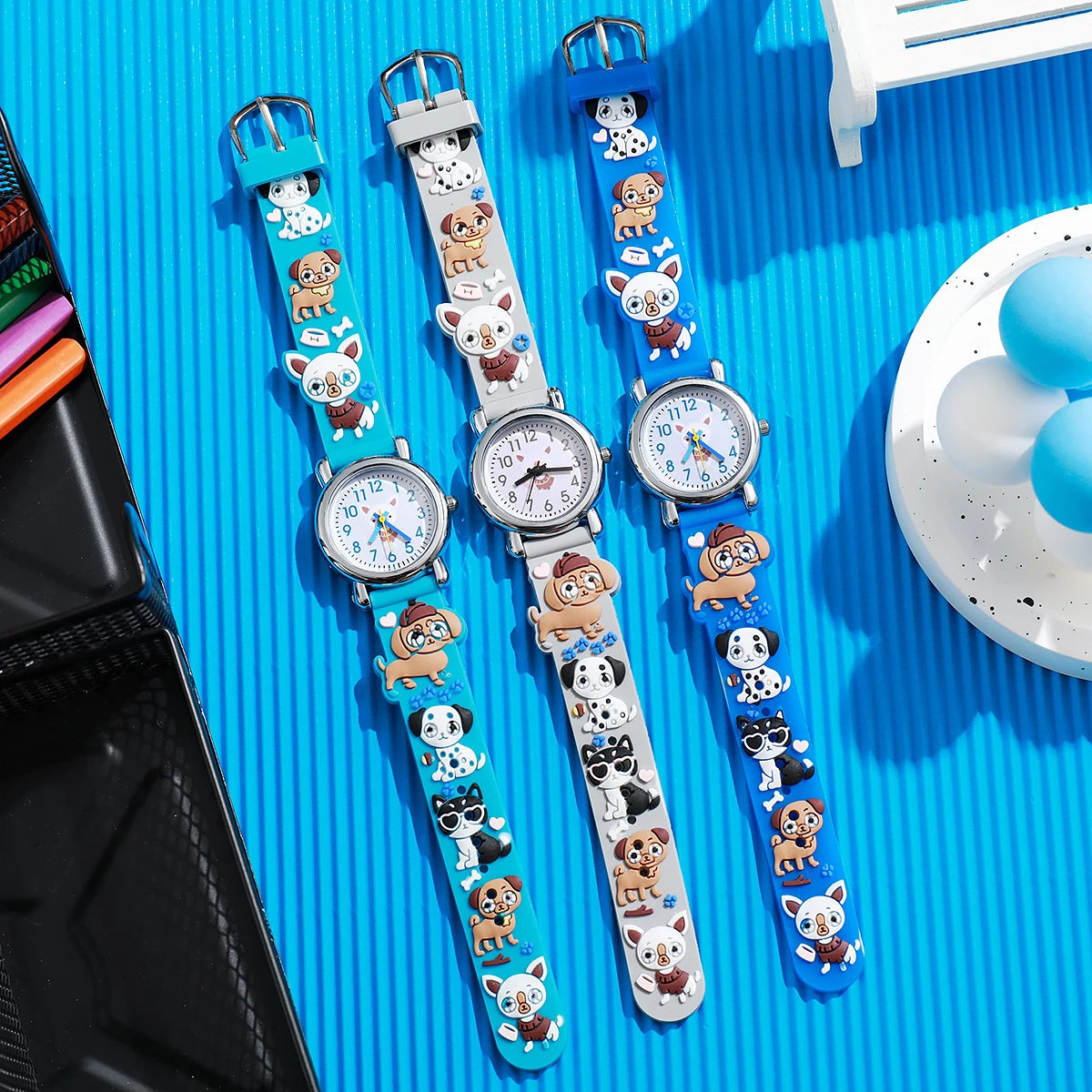 حزام سيليكون بسيط ورائع على شكل جرو كرتوني مع قرص أرقام عربية، مثالي لمبيعات الجمعة السوداء وهدايا عيد الميلاد والقاعة #1