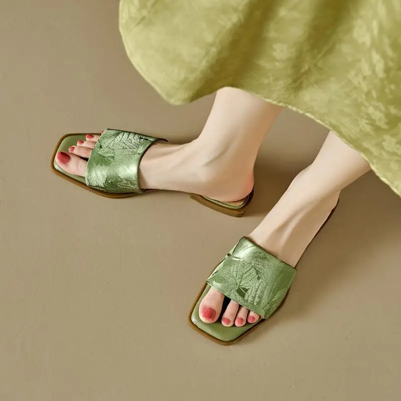 Summer New Style Temperament New Chinese Style Versatile Flat Sandals Lazy People Wearing One Line Slippers Outside